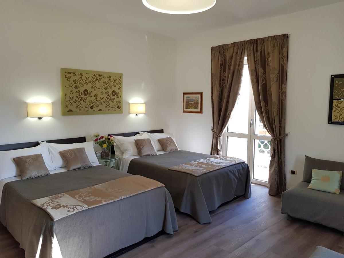 L'Insolita Reggia Καζέρτα Εξωτερικό φωτογραφία